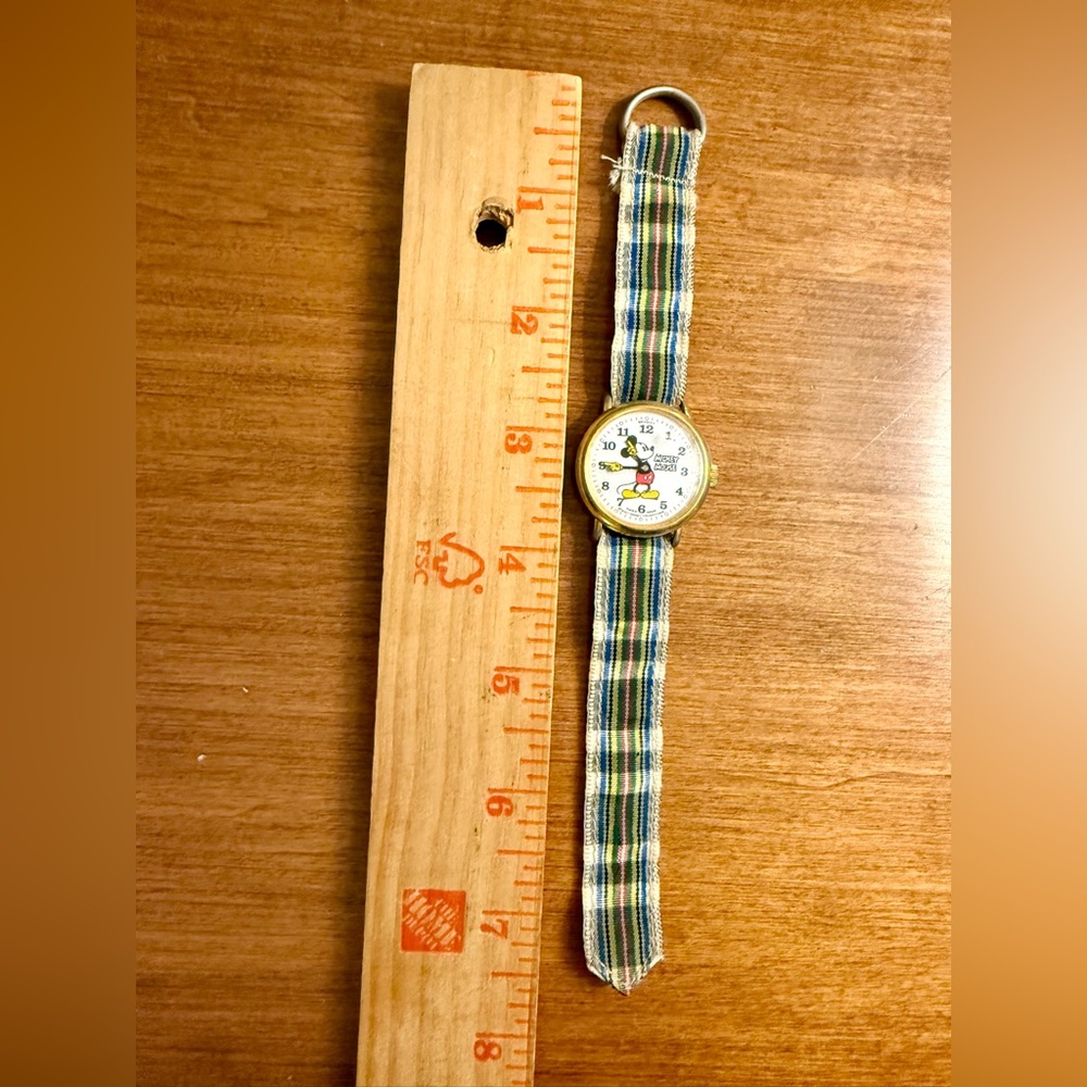 Vintage Registered Edition Mickey Mouse Watch with plaid fabric band DISNEY - Picture 8 of 8